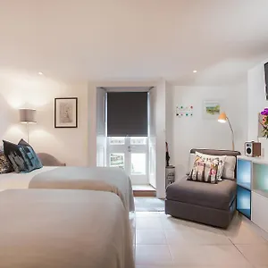  Apartment The Design United Kingdom